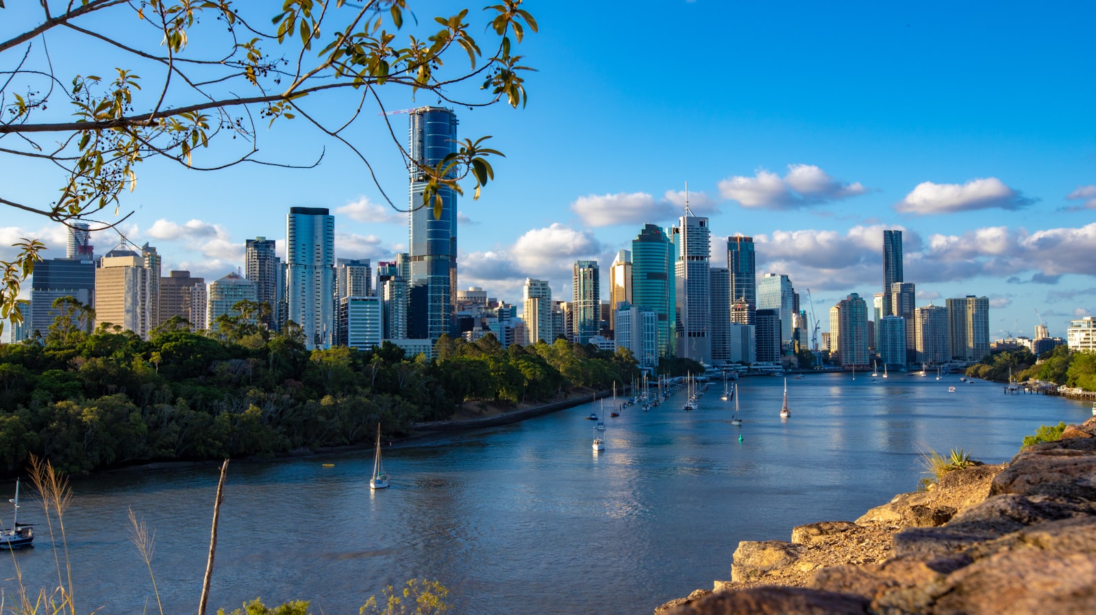 View of Brisbane city from Kangaroo Point Cliffs